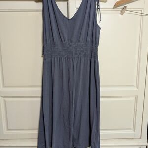 Elegant Blue Sleeveless Dress